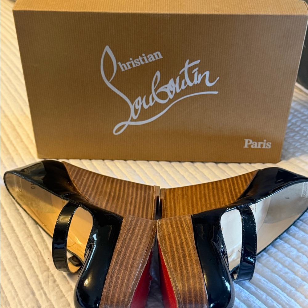 Christian Louboutin Black Patent Mary Jane Wedge Pumps with Wood-Effect Platform - Picture 6 of 10
